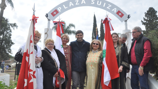 Pullaro: "Queremos construir santafesinidad con un modelo diferente de gestionar"