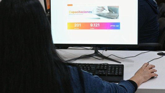 Provincia capacitó a más de 11 mil trabajadores de la salud en solo siete meses