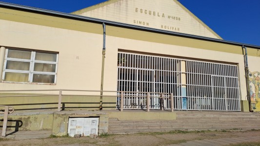 Encontraron droga en la mochila de una menor mientras estaba en la escuela