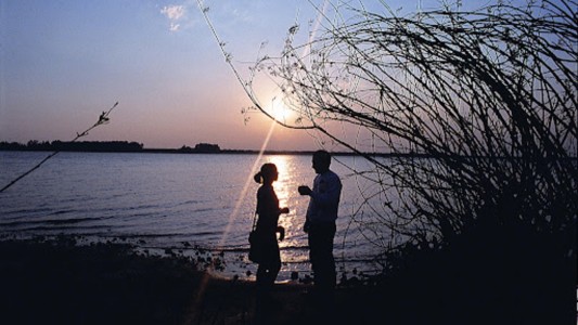 Cuál es la provincia argentina donde se hablan dos idiomas oficiales