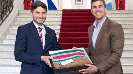 Con la Hidrovía y la conectividad como ejes, Pullaro recibió al presidente de Paraguay