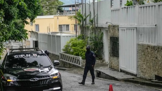 Rechazo del gobierno a revocación “unilateral” de Maduro