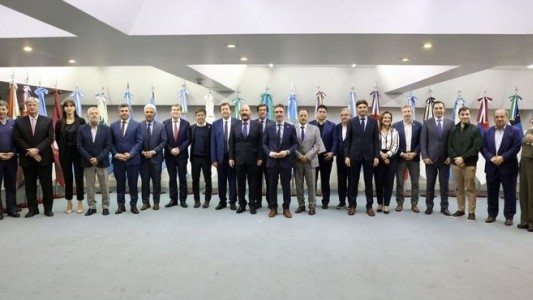 Gobernadores piden fondos, obras públicas y tener detalles del Presupuesto 2025