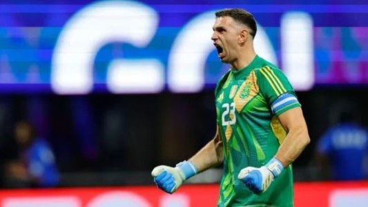 En Colombia pidieron una sanción ejemplar contra "Dibu" Martínez por la agresión a un camarógrafo