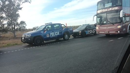 Paran a colectivos que se dirigen a la Legislatura de Santa Fe