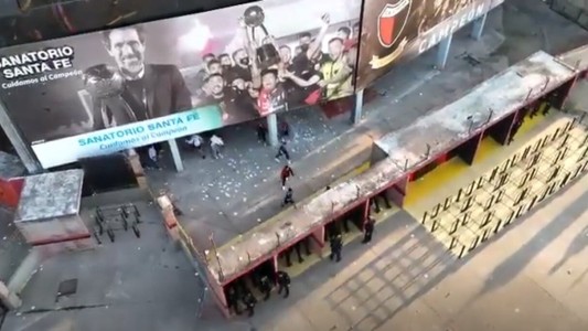 Se registraron incidentes en el estadio de Colón mientras jugaba con Brown de Adrogué