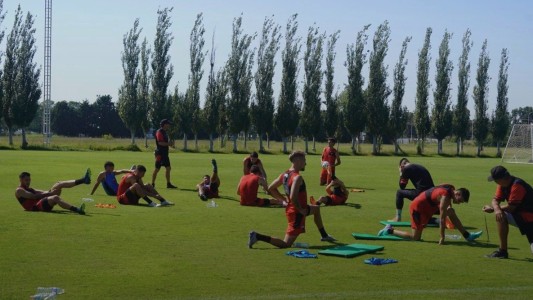 Colón piensa en Defensores de Belgrano, a la espara del nuevo DT