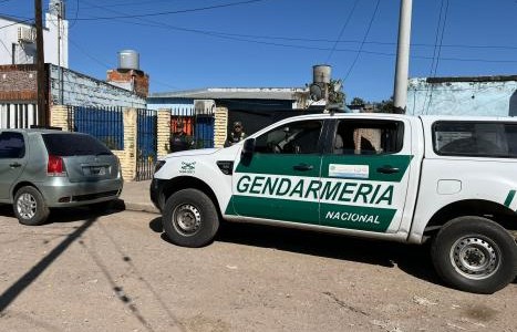 Allanamientos en Santa Fe y Rosario por el robo de cocaína y dólares