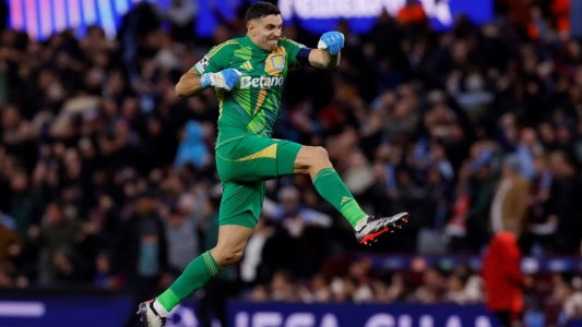 Con una enorme actuación del "Dibu" Martínez, el Aston Villa venció 1-0 al Bayern Múnich en la Champions League