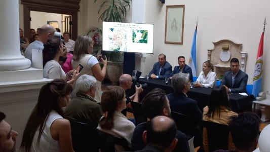 Licitaron las obras para renovar las redes de agua y cloacas en Santa Fe y Rosario