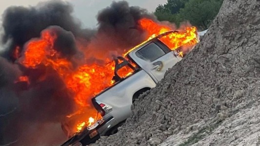 Santo Tomé: robaron una camioneta y la prendieron fuego