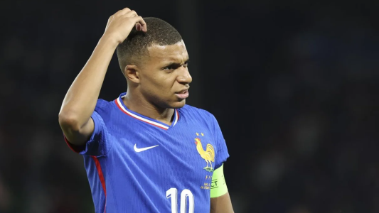 "Puede hacer lo que quiera": Deschamps justificó la ausencia de Mbappé en Francia