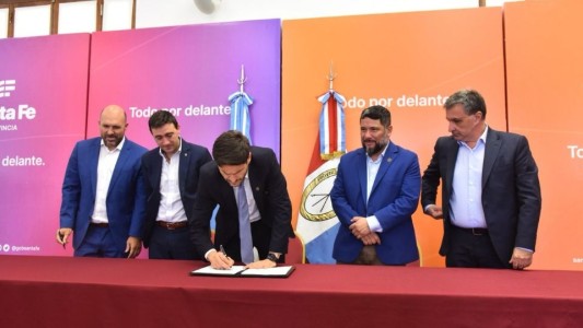 Los santafesinos podrán casarse en el club de sus amores: de qué trata la iniciativa