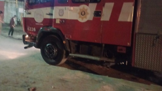 Imágenes: se incendiaron cuatro viviendas en Santa Rosa de Lima