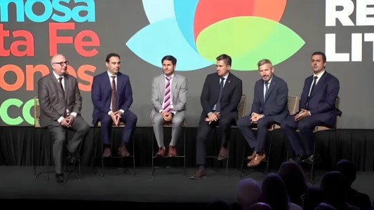 La Región Litoral nace con promesas de federalismo y reclamos a Nación