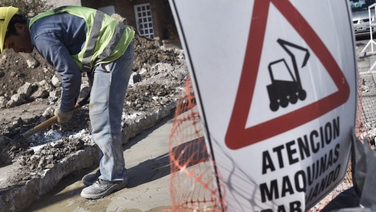 Santa Fe: calle Vélez Sarsfield se suma al Plan de bacheo semanal