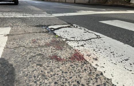 Una pelea entre Trapitos terminó con un apuñalado en pleno Boulevard