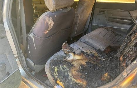 Otro ataque "quemacoche": incendiaron un auto en barrio Santa Rosa de Lima