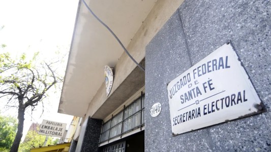 Trabajadores de la Justicia Federal paran y se movilizan en la ciudad de Santa Fe