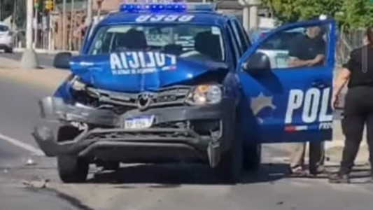 Chocaron un patrullero y una camioneta en la Ruta 1: hay varios heridos