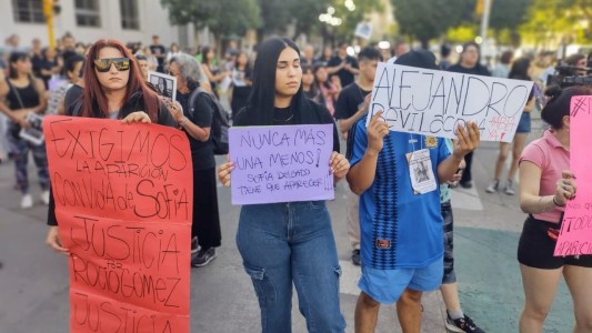 Desaparición de Sofía Delgado: personas se manifestaron en San Lorenzo