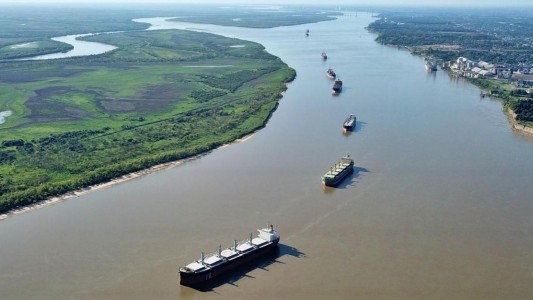 El Gobierno llamó a licitación para privatizar la Hidrovía con un contrato a 30 años
