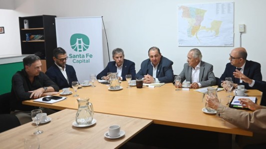 Poletti se encuentra reunido con ex intendentes por los terrenos de la Estación Belgrano