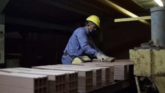 La actividad economía volvió a caer en septiembre: bajó 0,3% respecto de agosto