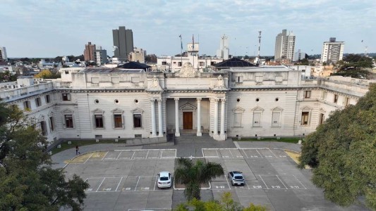 Contrapuntos entre "Unidos" y el Justicialismo por la Reforma Constitucional