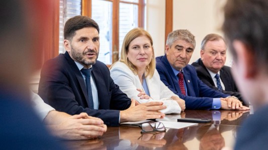 Pullaro y los senadores sellan el inicio de la Reforma Constitucional en Santa Fe