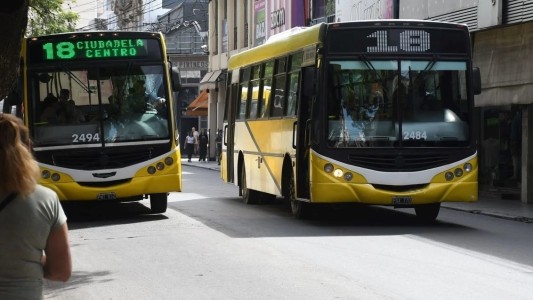 Otra vez el transporte en un “panorama complicado”: se vienen los aguinaldos