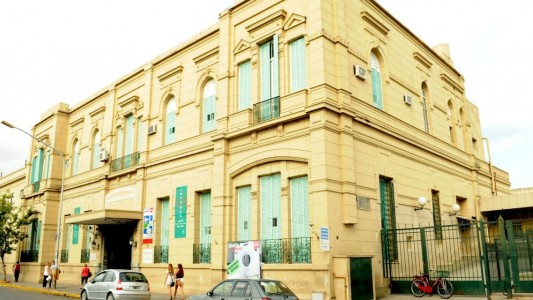 Tras los disturbios en el Cullen, analizan posibles fallas en la atención