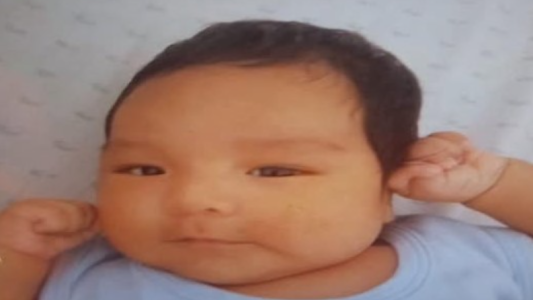 Padre le sacó el bebé de los brazos a la madre y huyó: hallaron al menor muerto