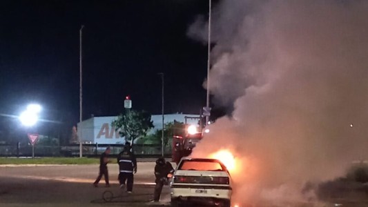 Santo Tomé: se incendió un auto en la noche del domingo