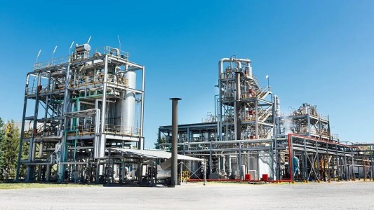 YPF y Essential Energy firmaron acuerdo para una biorrefinería en Santa Fe