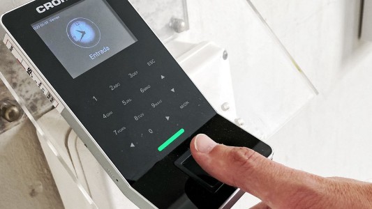 Más controles en la EPE: ahora el ingreso será con huella y reconocimiento facial