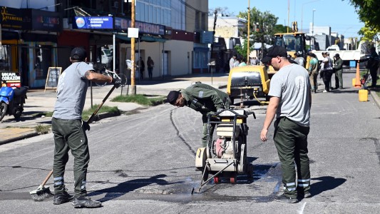 Bacheo: una empresa presentó su oferta para la adquisición de cemento asfáltico
