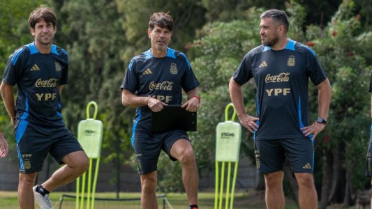 La Selección argentina Sub 20 comenzó su viaje hacia Venezuela para disputar el Sudamericano