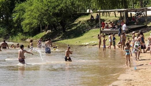 Rincón: ante la presencia de palometas, habilitaron la playa como solarium