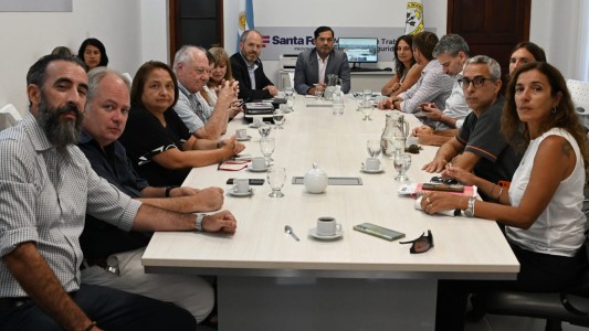 Paritaria de Salud: Provincia y gremios se reunieron este viernes en la sede del Ministerio de Trabajo