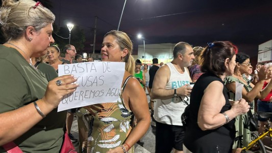 Vecinos de Santo Tomé reclamaron por el servicio de agua potable