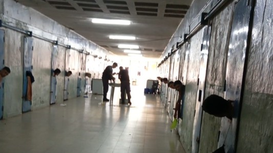 Cárcel de Las Flores: están suspendidas las visitas y salidas transitorias