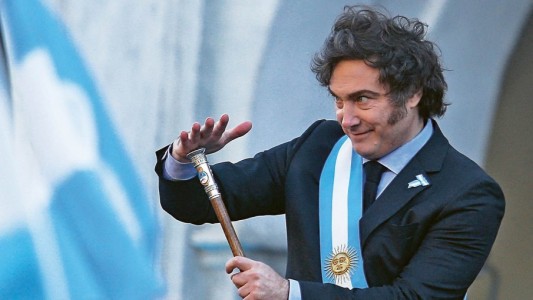 Milei desmintió al titular de la ANSES: "La reforma jubilatoria no es para este momento"