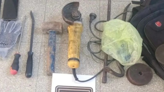 Detuvieron a dos hombres que quisieron entrar a robar aun edificio del microcentro