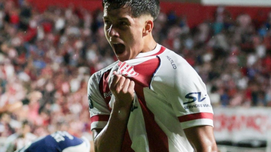 Unión mejoró y se quedó con los tres puntos ante su gente