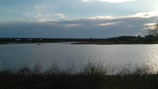 Hallaron el cuerpo del hombre que se arrojó para nadar al río Salado en Santa Fe