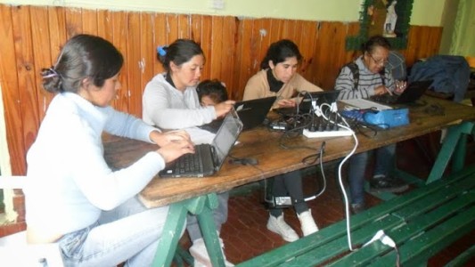 El Movimiento Los Sin Techo brinda cursos de oficios gratuitos en distintos barrios