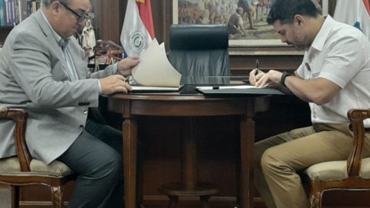 Poletti firmó un acuerdo de hermanamiento y cooperación con su par de Asunción