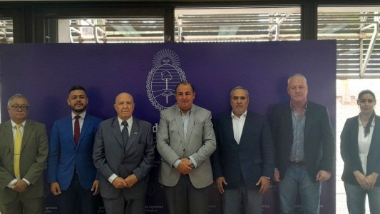 Poletti se reunió con empresarios paraguayos para fortalecer lazos comerciales con Santa Fe