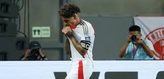 Perú derrotó a Bolivia y salió del fondo de la tabla